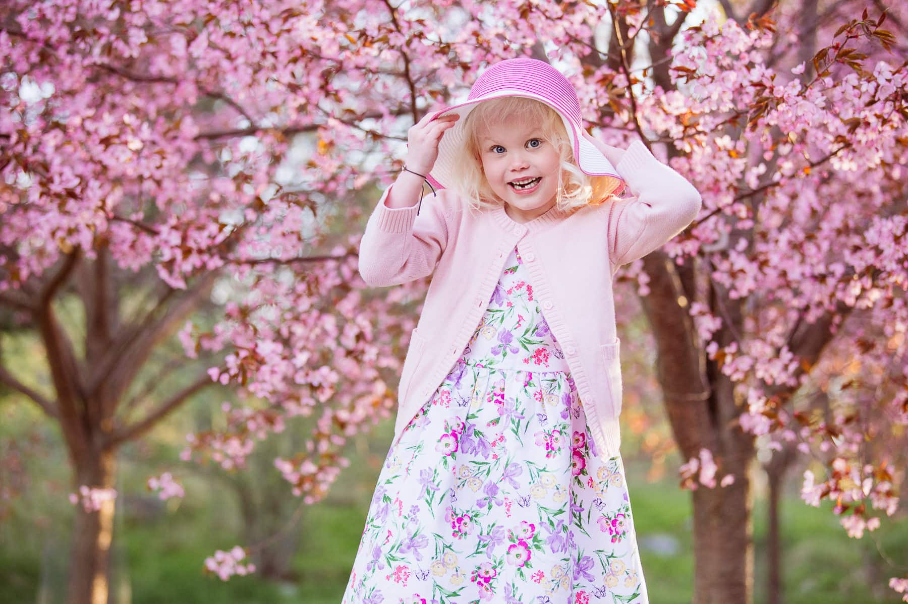 Mini sessions in Espoo, Helsinki and Beyond, The ultimate guide 51 spring mini sessions Espoo, Helsinki and beyond