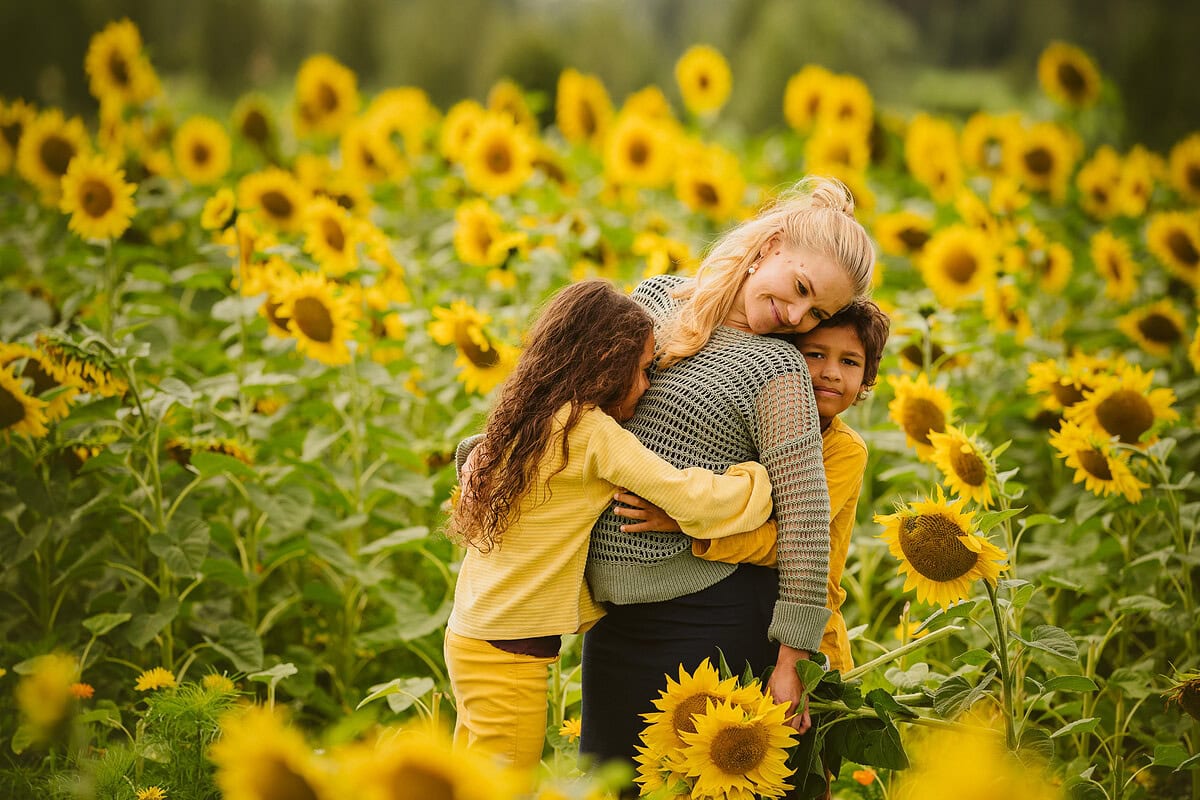 Kesän minisessiot Espoo: 4 unenomaista kuvauspaikkaa, joihin voi rakastua 32 Niki Strbian summer mini sessions Espoo 6